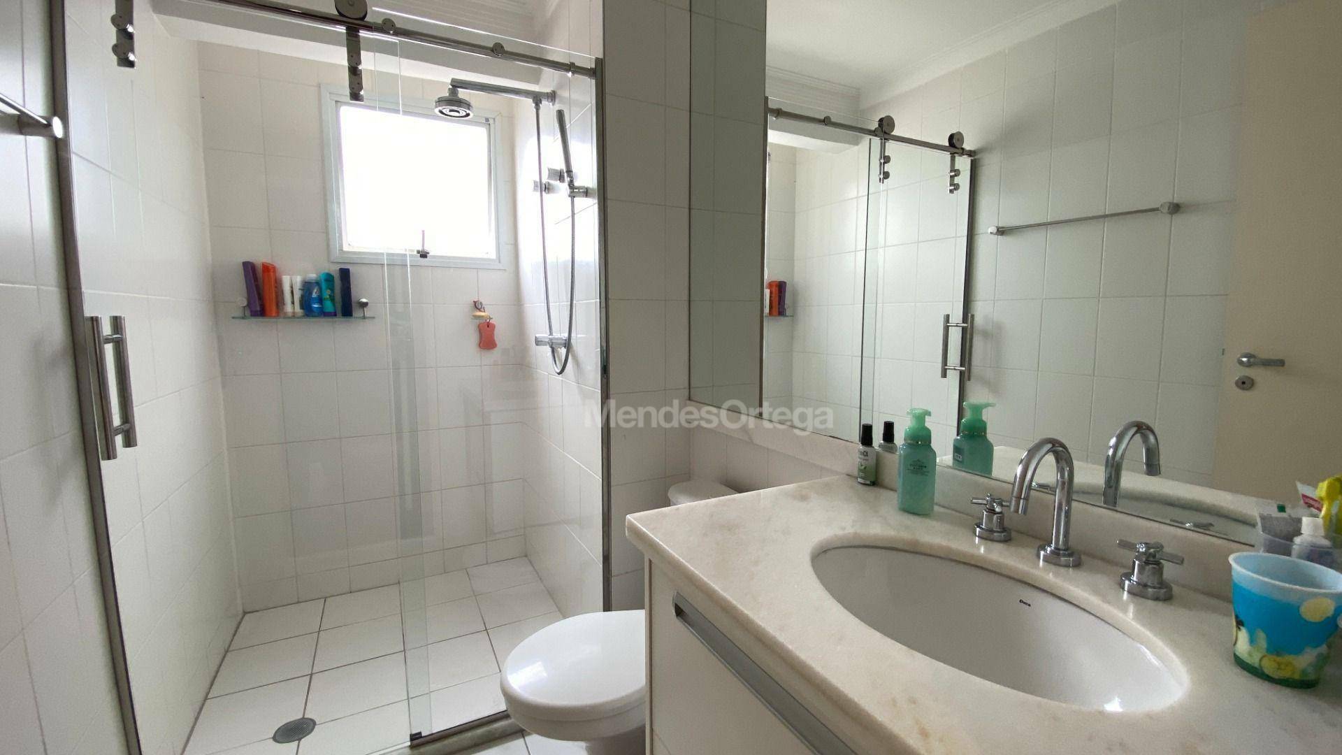 Apartamento à venda com 3 quartos, 232m² - Foto 18