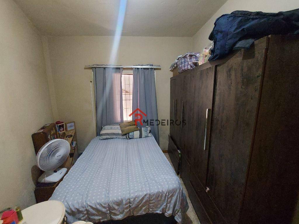 Casa à venda com 2 quartos, 60m² - Foto 15