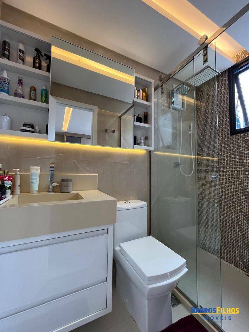 Apartamento à venda com 2 quartos, 81m² - Foto 8