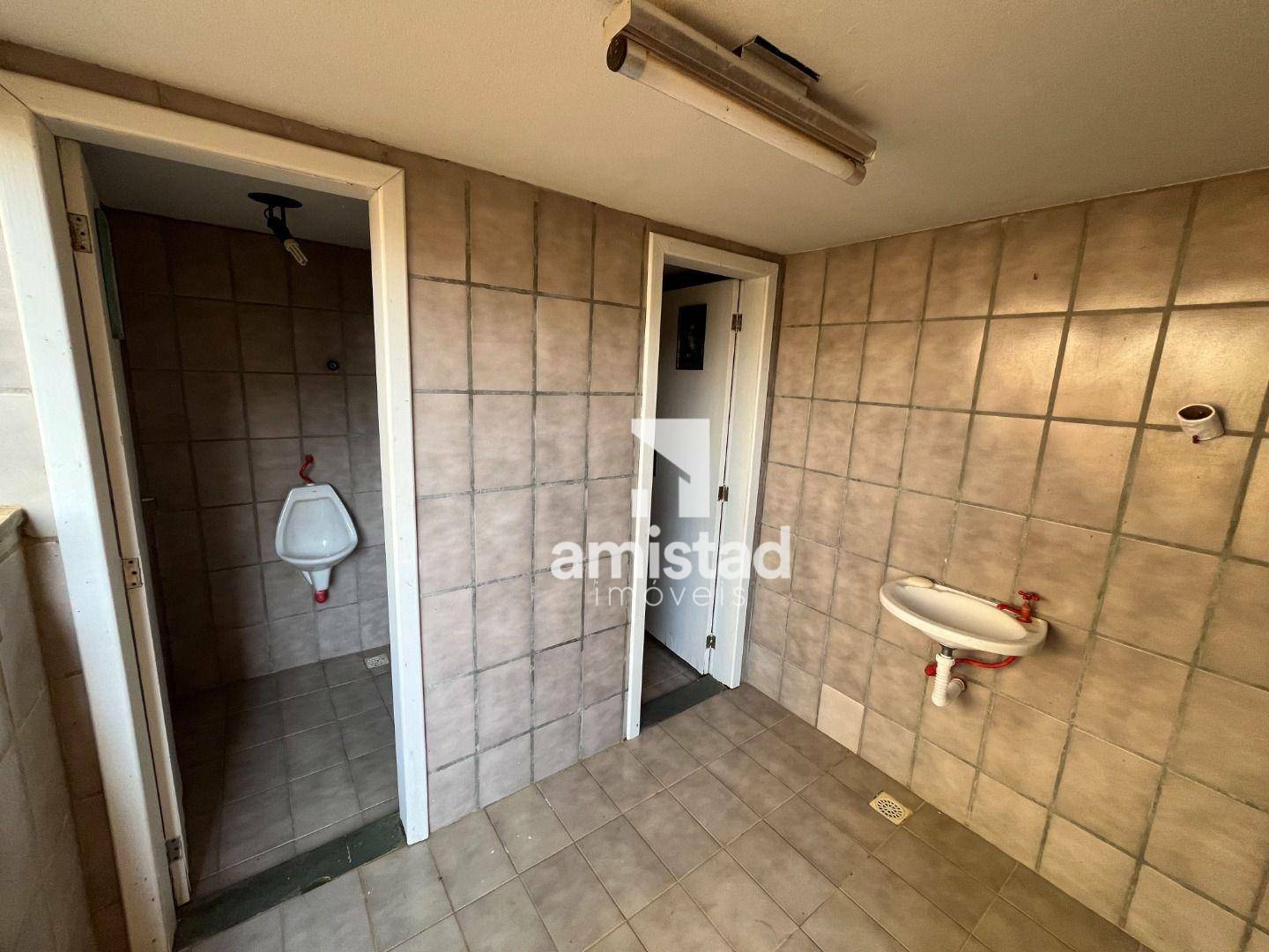 Casa à venda com 3 quartos, 600m² - Foto 21