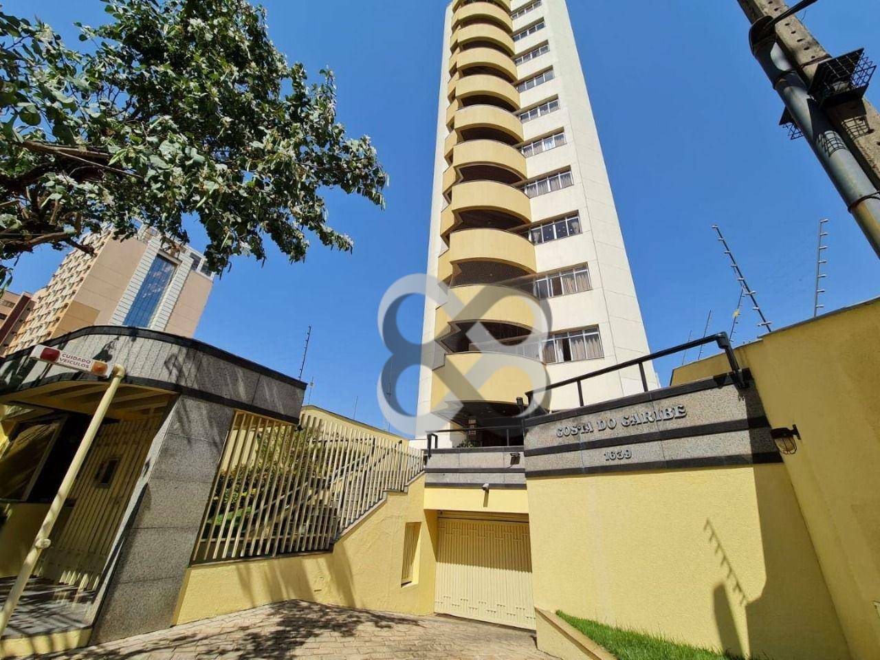 Apartamento para alugar com 4 quartos, 300m² - Foto 19