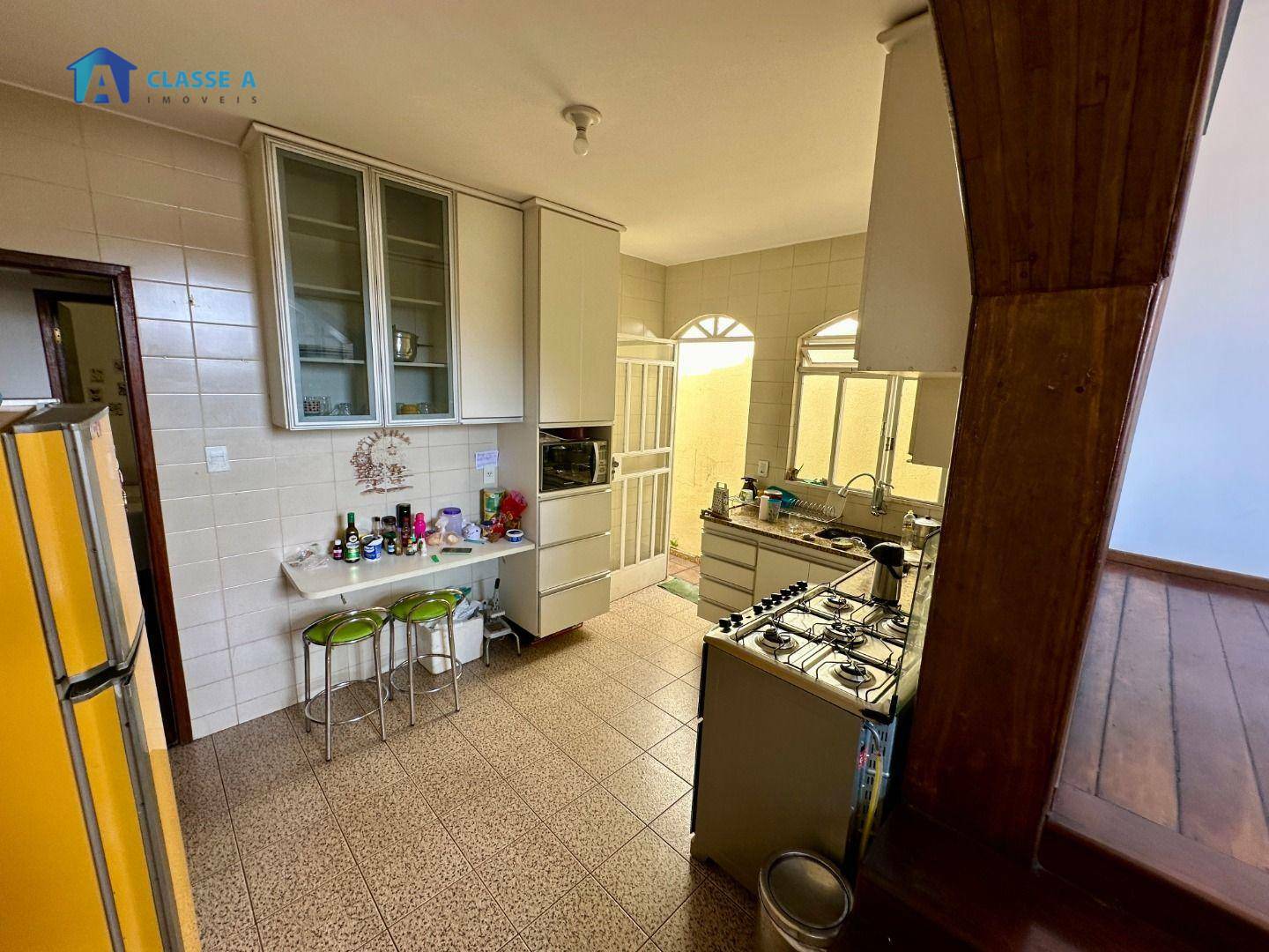 Casa à venda com 3 quartos, 234m² - Foto 19