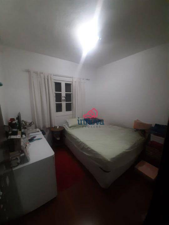 Casa à venda com 3 quartos, 90m² - Foto 8