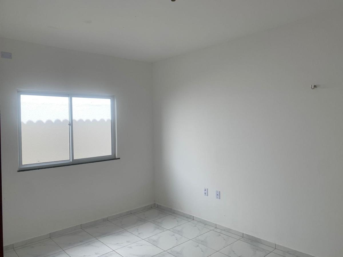 Casa à venda com 2 quartos, 150m² - Foto 2