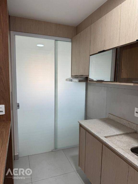 Apartamento para alugar com 2 quartos, 64m² - Foto 31
