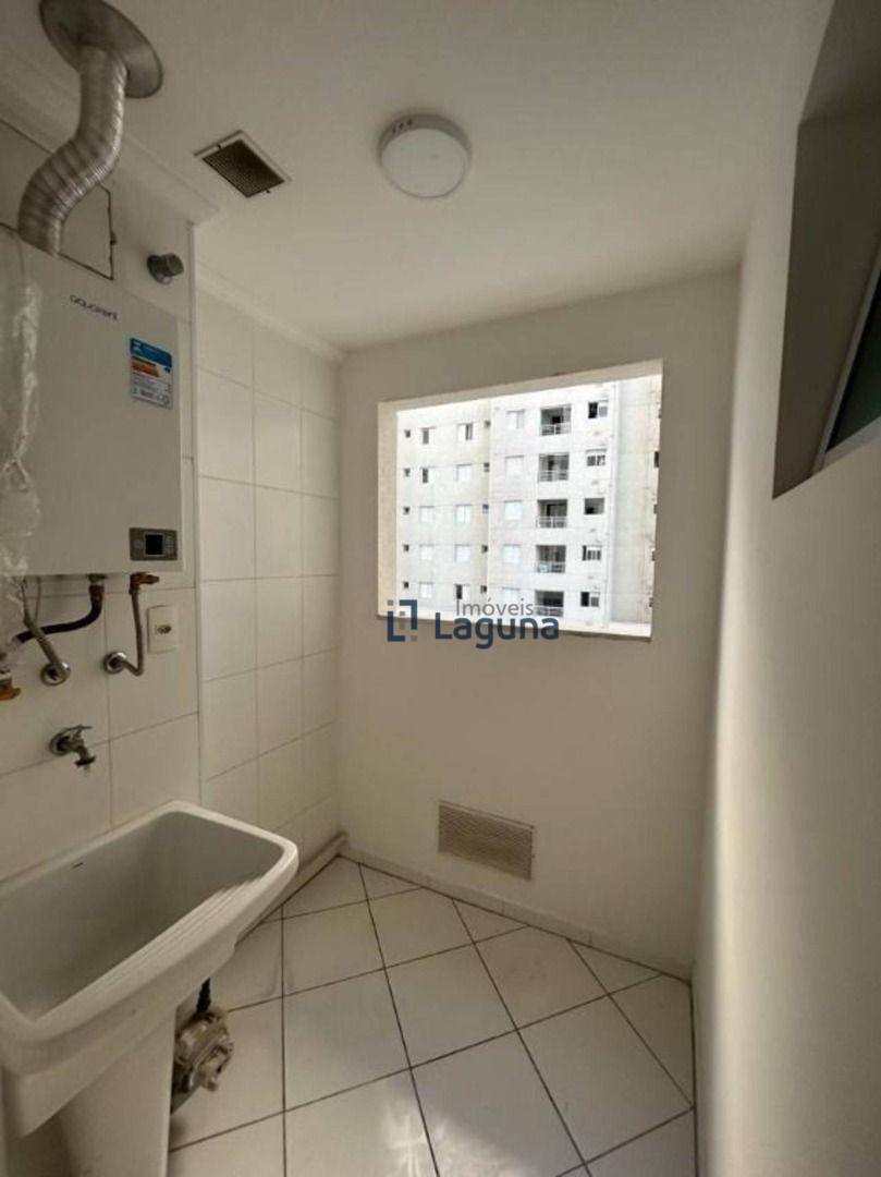 Apartamento para alugar com 3 quartos, 84m² - Foto 11