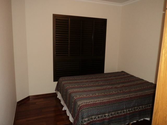 Apartamento à venda com 3 quartos, 177m² - Foto 4