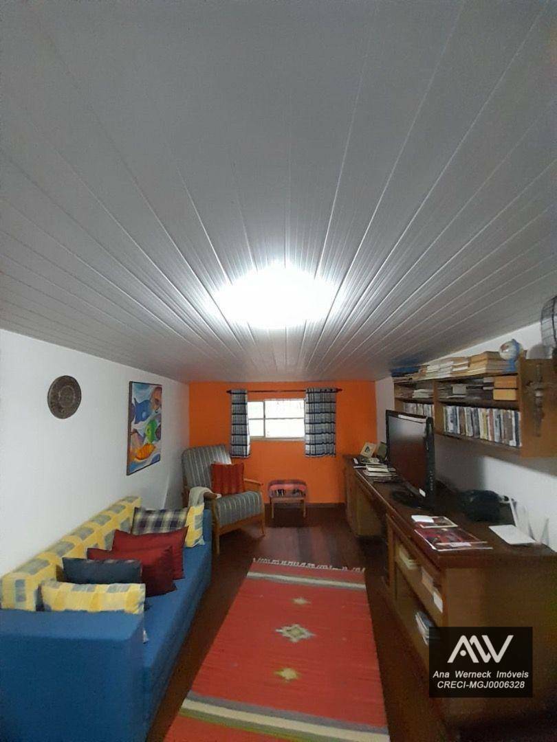 Casa à venda com 1 quarto, 300m² - Foto 7