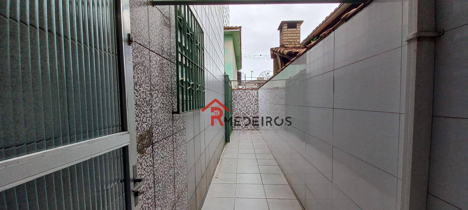 Sobrado à venda com 2 quartos, 89m² - Foto 4