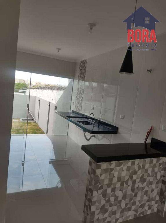 Casa à venda com 2 quartos, 73m² - Foto 9