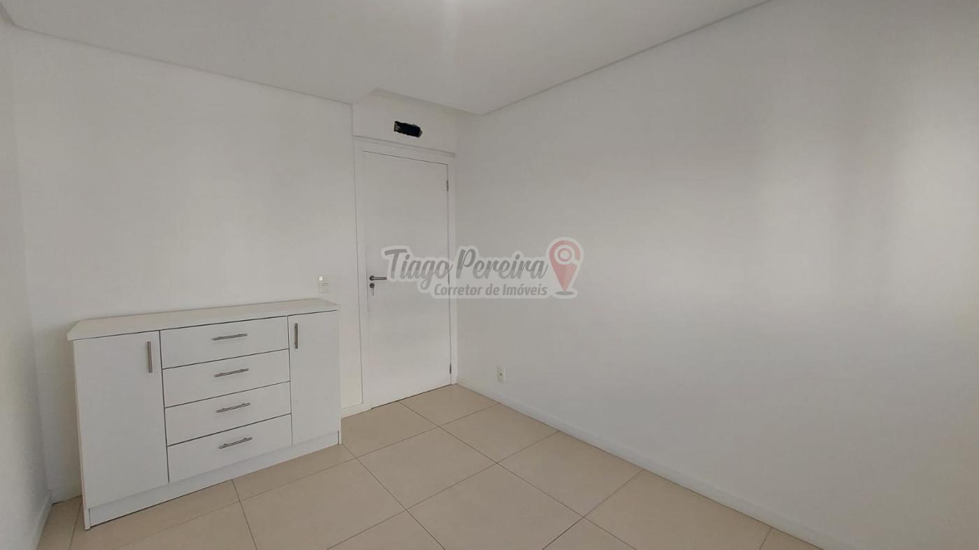 Apartamento para alugar com 3 quartos, 87m² - Foto 16