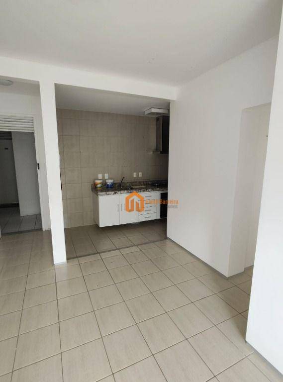 Apartamento à venda com 2 quartos, 62m² - Foto 12