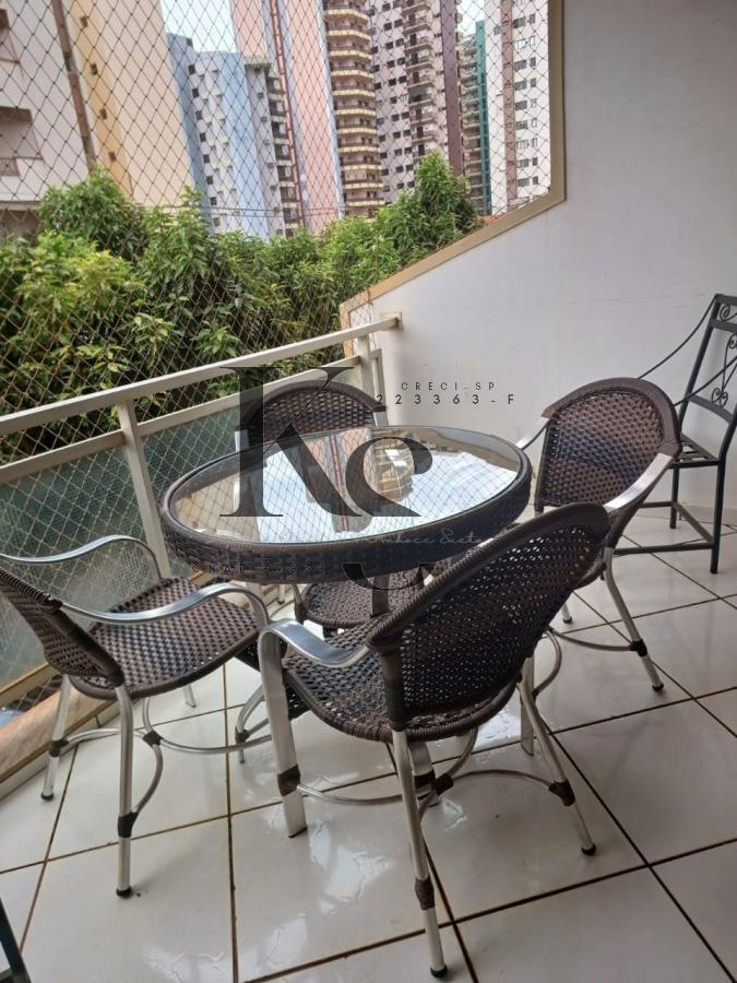 Apartamento à venda com 3 quartos, 154m² - Foto 4