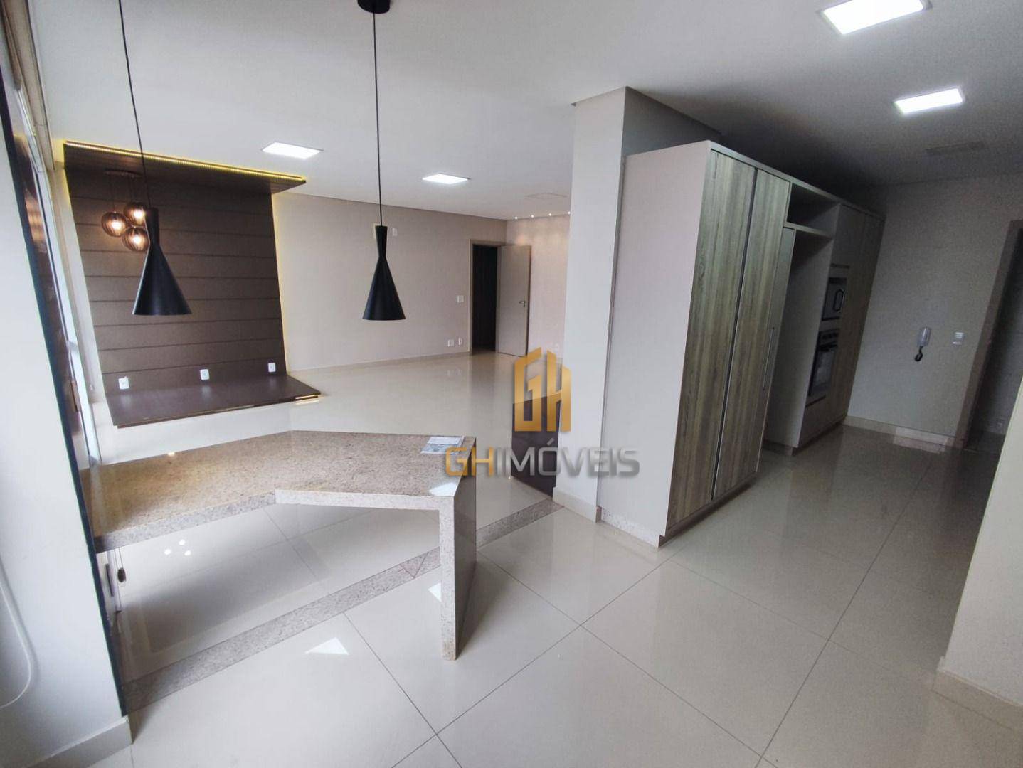 Apartamento à venda com 4 quartos, 159m² - Foto 8