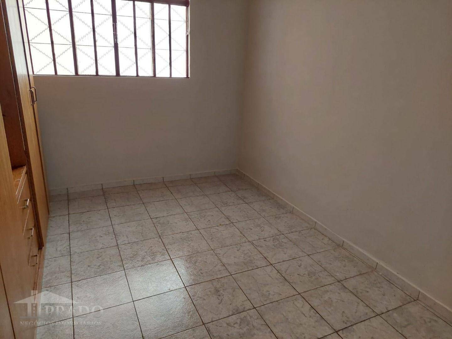 Casa à venda com 4 quartos, 194m² - Foto 7