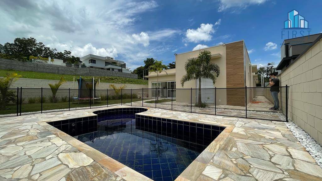 Casa de Condomínio à venda com 4 quartos, 340m² - Foto 3