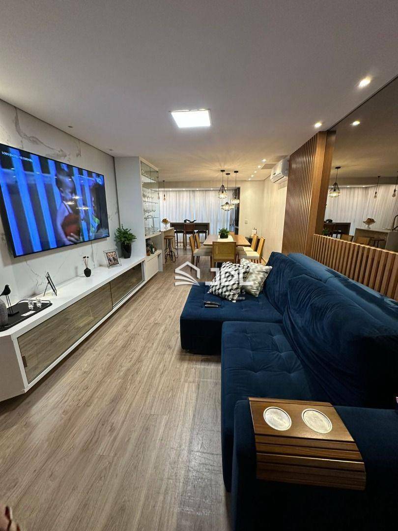 Apartamento à venda com 2 quartos, 100m² - Foto 1