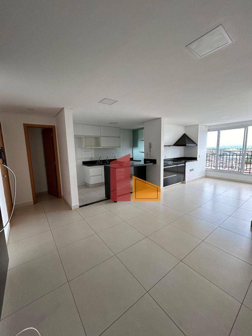 Apartamento à venda com 3 quartos, 95m² - Foto 2