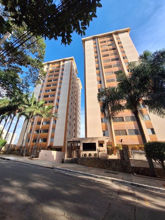 Apartamento para alugar com 2 quartos, 79m² - Foto 1