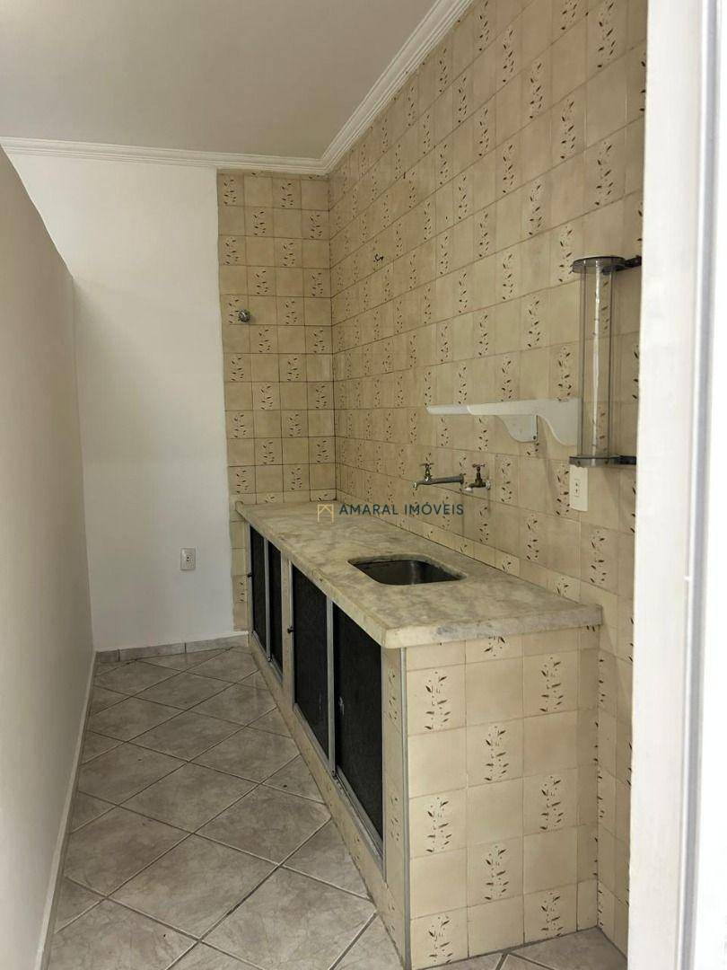 Casa à venda e aluguel com 4 quartos, 416m² - Foto 31