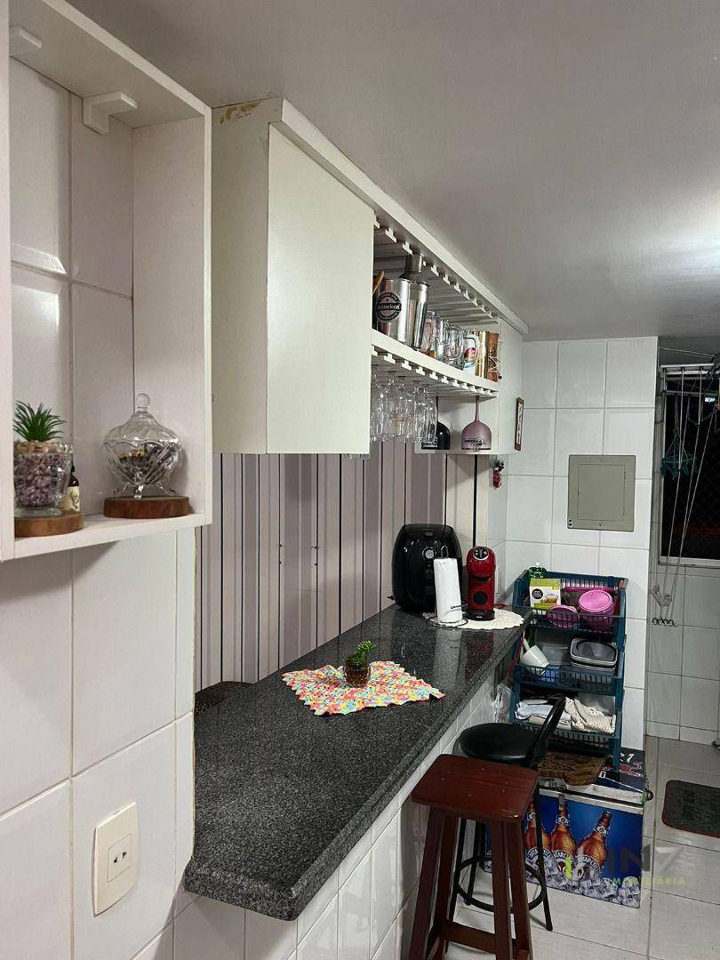 Apartamento à venda com 2 quartos, 60m² - Foto 4