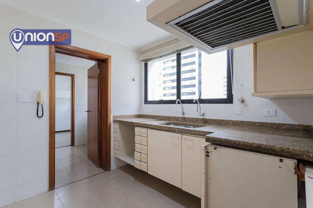 Apartamento à venda com 3 quartos, 184m² - Foto 24