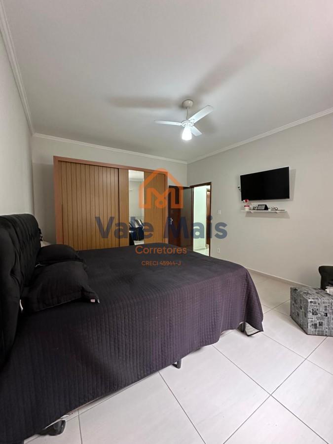 Casa à venda com 3 quartos, 252m² - Foto 9