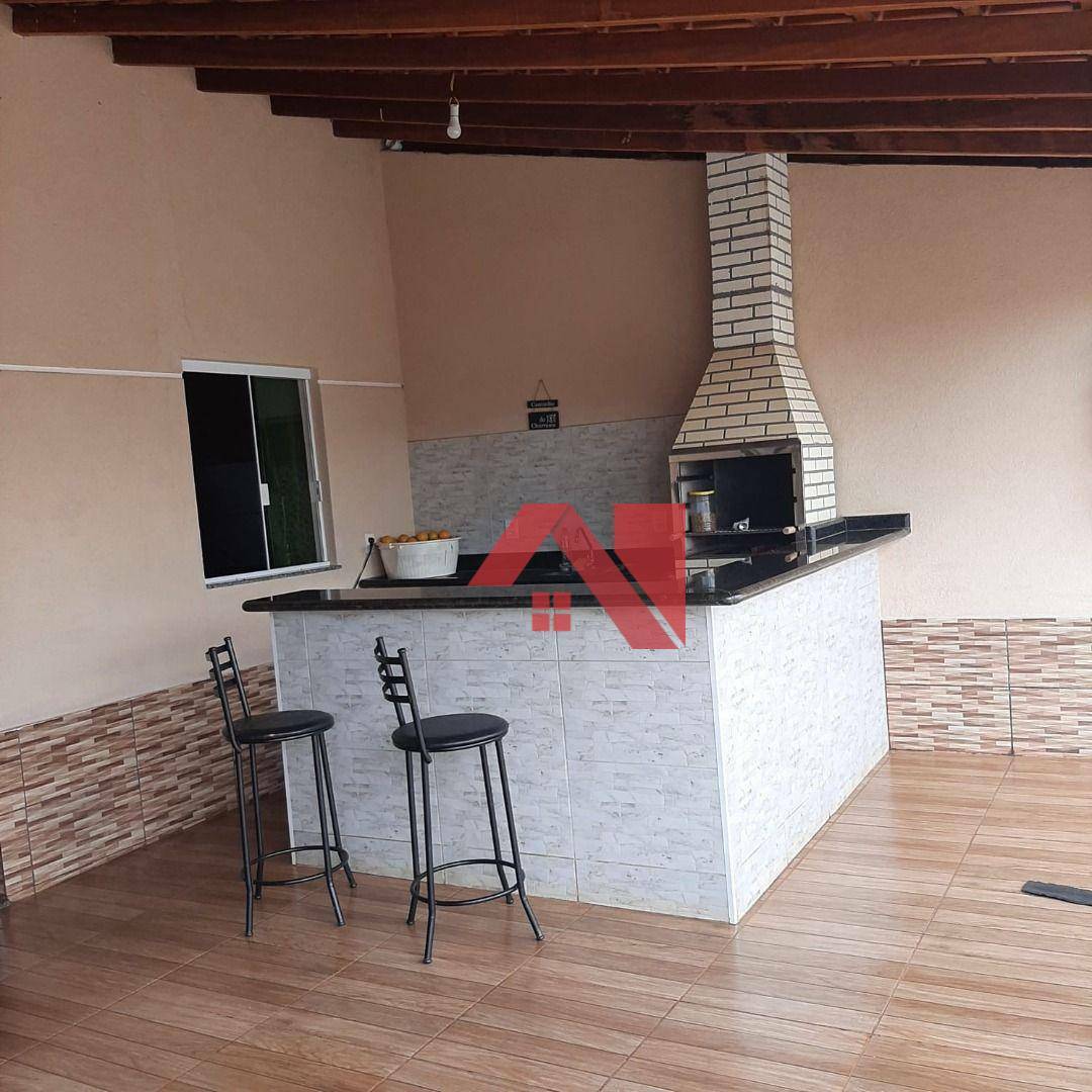 Sobrado à venda com 2 quartos, 140m² - Foto 1