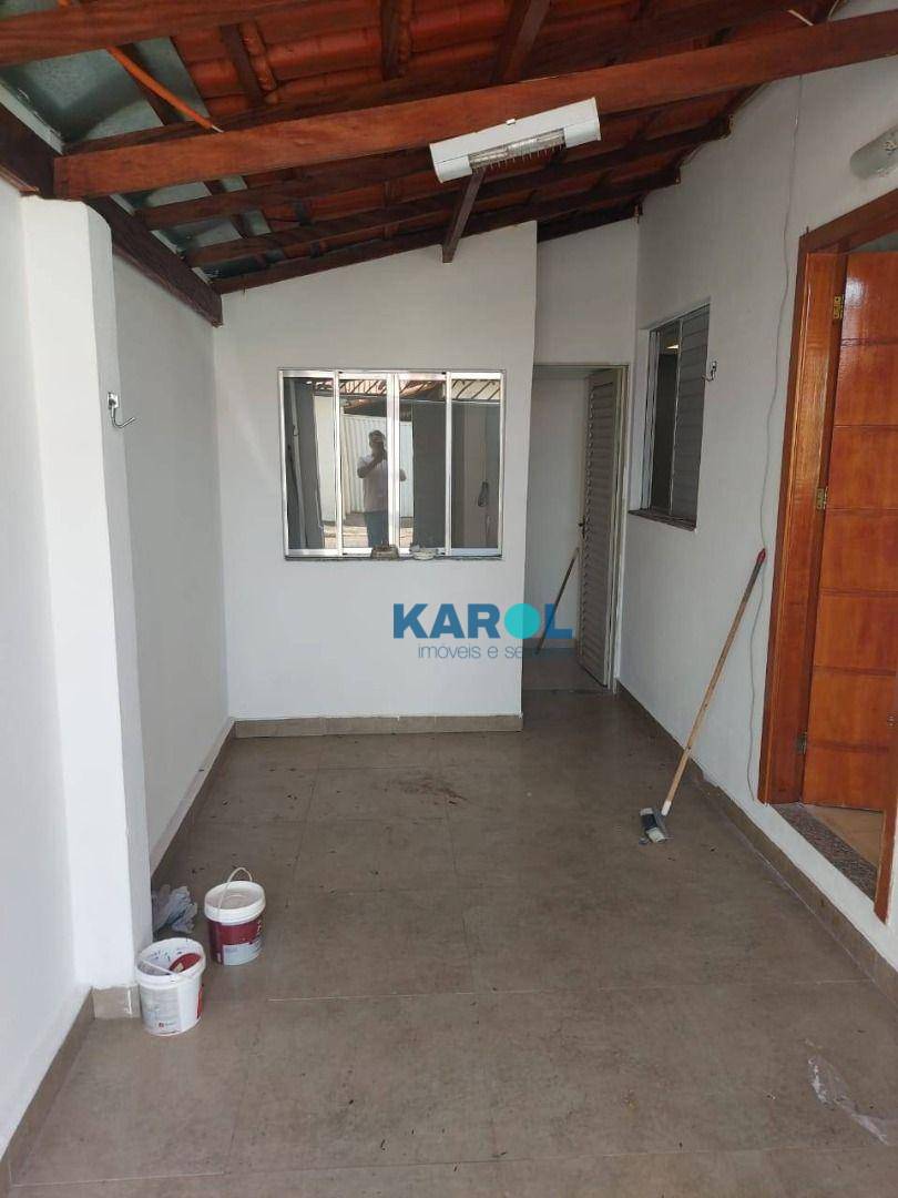 Casa à venda com 3 quartos, 130m² - Foto 3