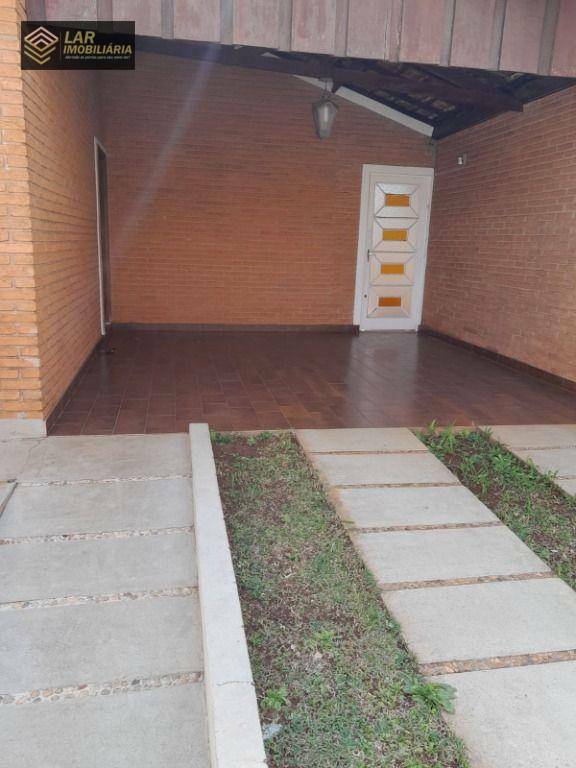 Casa à venda com 2 quartos, 90m² - Foto 4