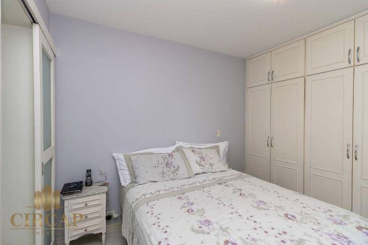 Apartamento à venda com 3 quartos, 113m² - Foto 8