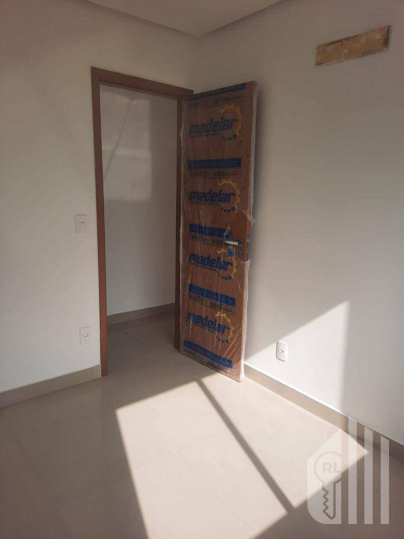 Apartamento à venda com 3 quartos - Foto 18