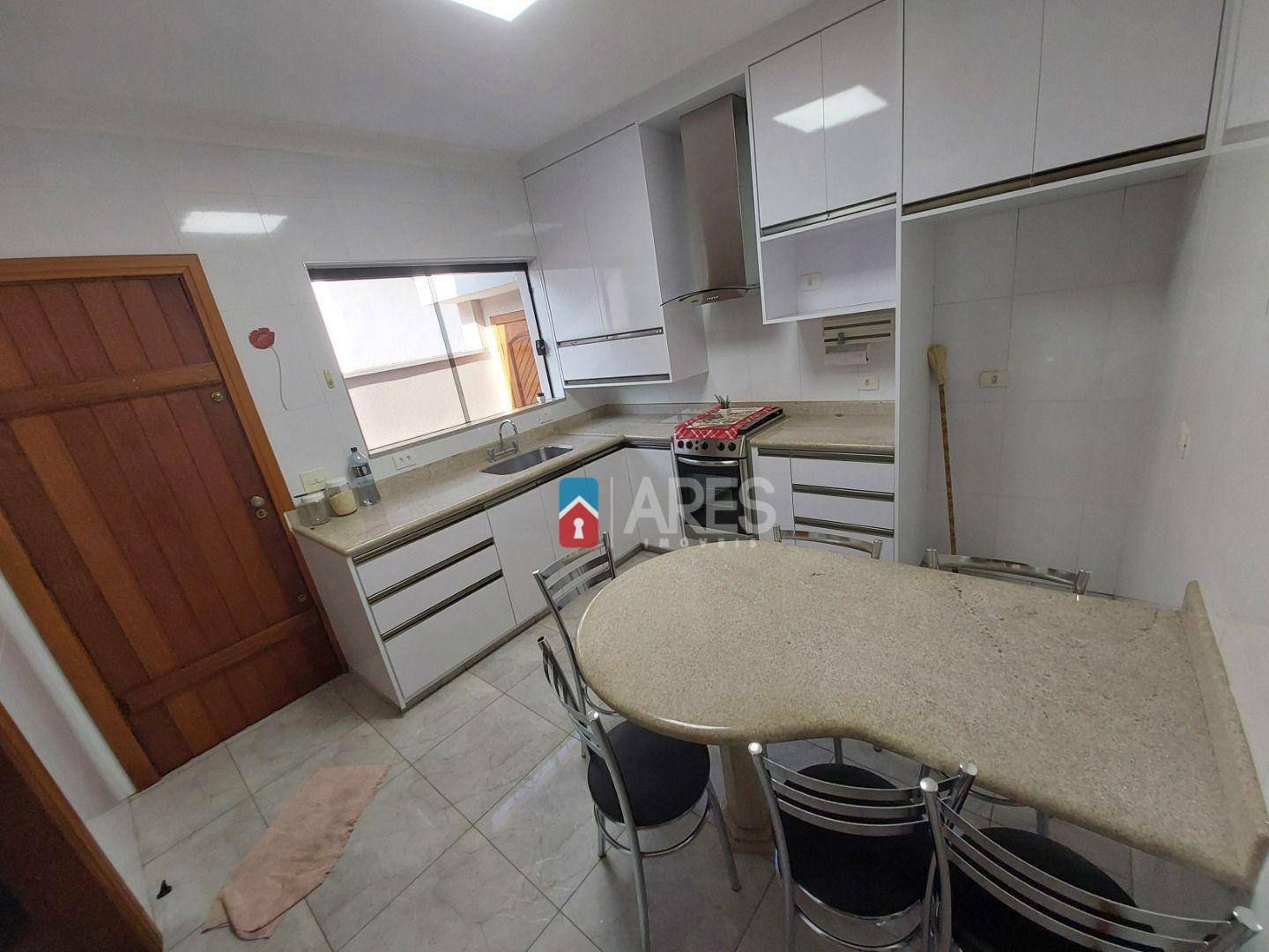 Casa à venda com 3 quartos, 226m² - Foto 17