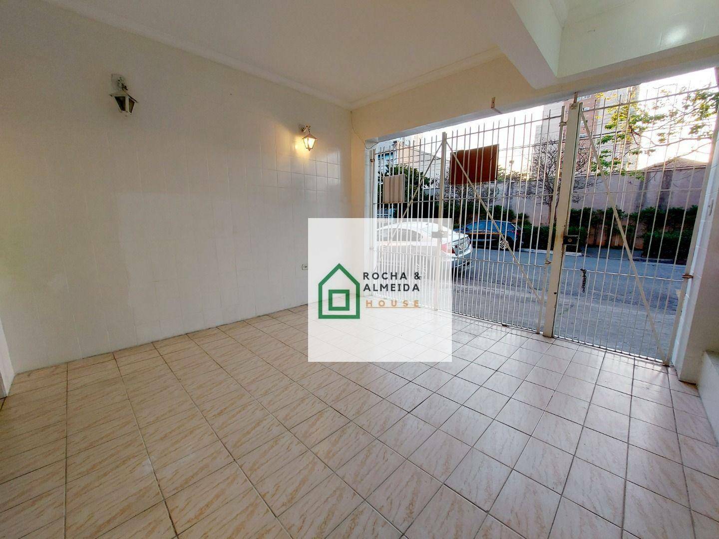 Casa para alugar com 4 quartos, 160m² - Foto 6