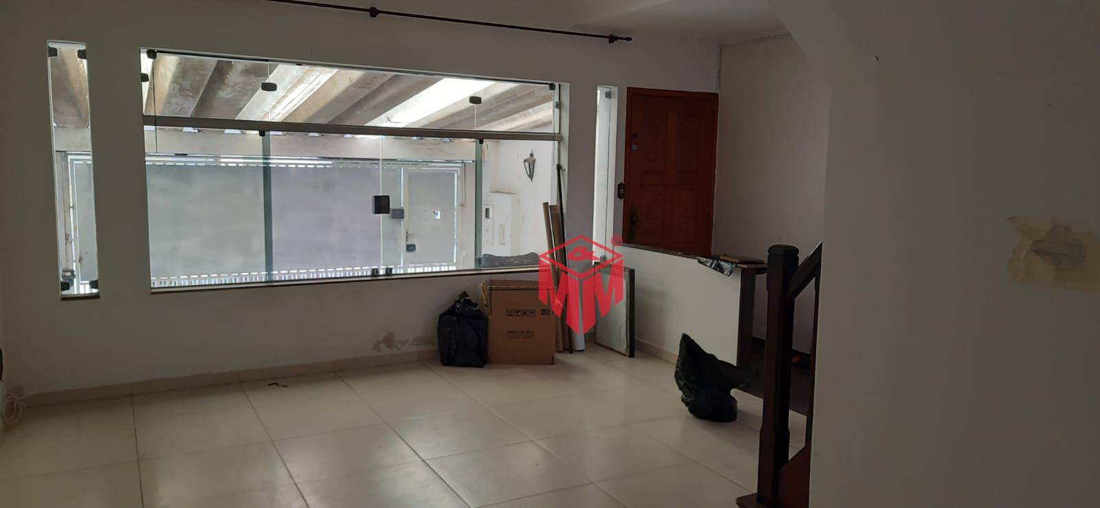 Sobrado à venda com 3 quartos, 168m² - Foto 1