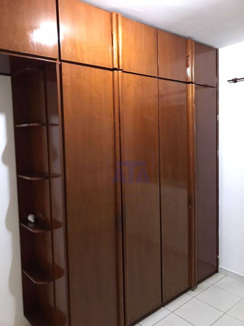 Apartamento à venda com 3 quartos, 97m² - Foto 17