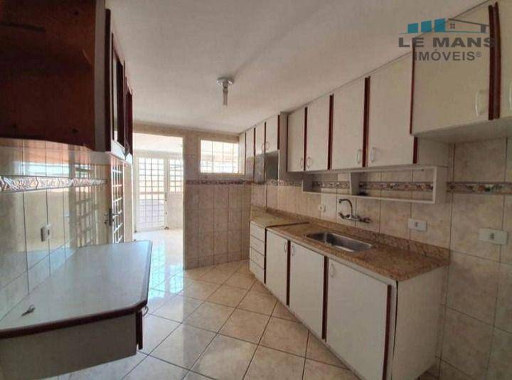 Casa à venda com 2 quartos, 140m² - Foto 18