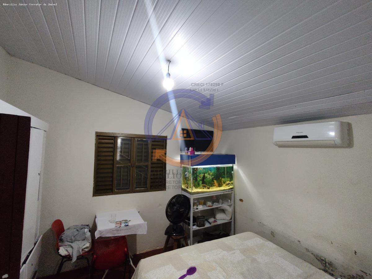 Casa à venda com 2 quartos, 264m² - Foto 9