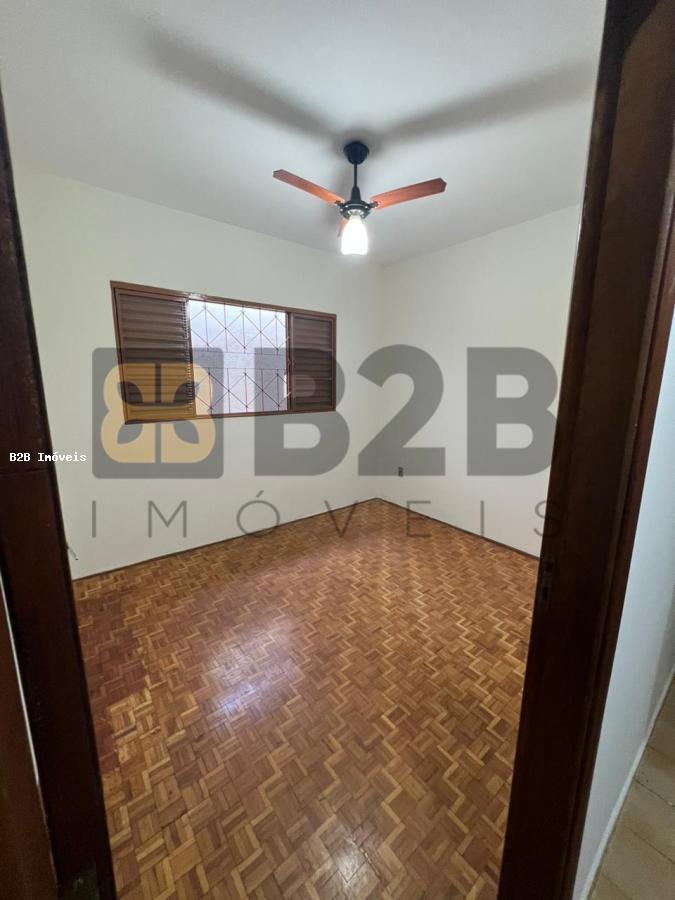 Casa à venda com 3 quartos, 120m² - Foto 12