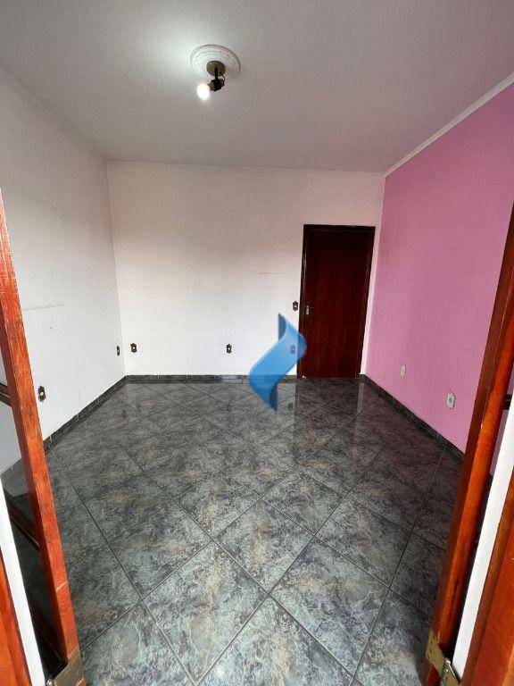 Casa à venda com 2 quartos, 154m² - Foto 11