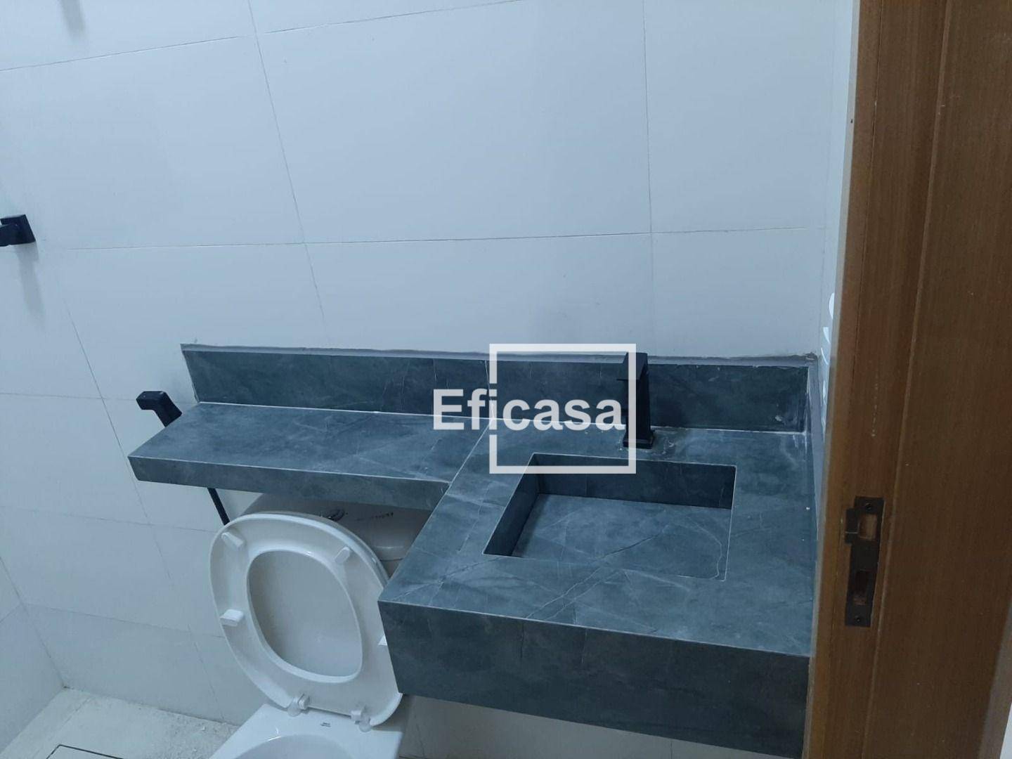 Casa à venda com 2 quartos, 102m² - Foto 2