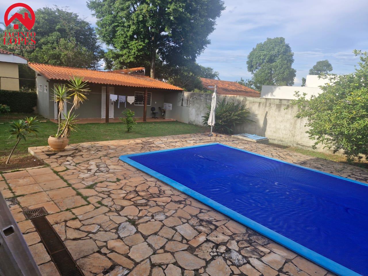 Casa à venda com 2 quartos, 300m² - Foto 13