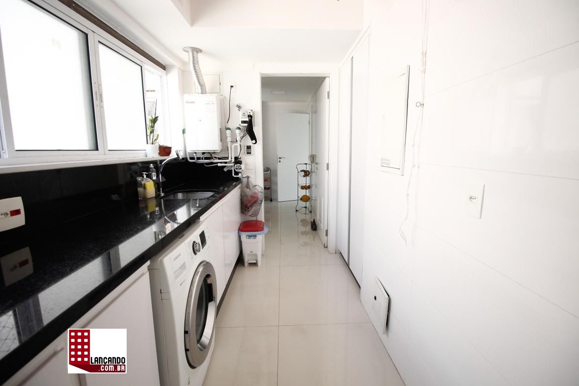 Apartamento à venda com 3 quartos, 330m² - Foto 4