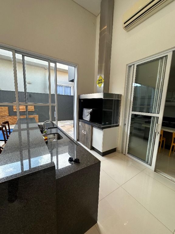 Casa de Condomínio à venda com 4 quartos, 300m² - Foto 21