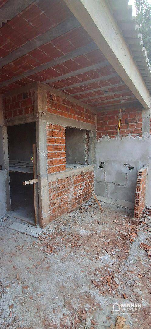 Casa à venda com 2 quartos, 66m² - Foto 3
