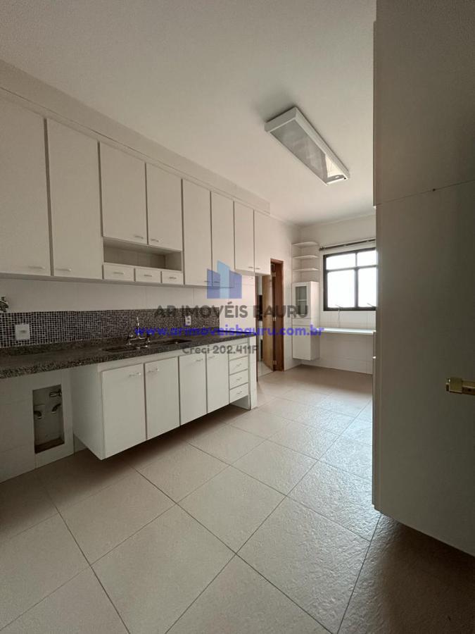 Apartamento à venda com 4 quartos, 189m² - Foto 5