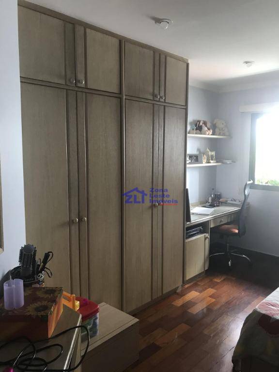 Apartamento à venda com 4 quartos, 164m² - Foto 19