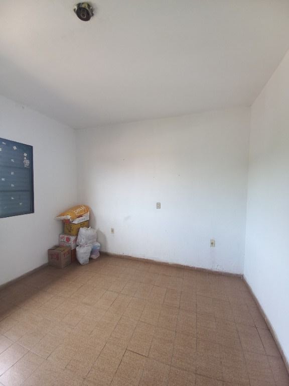 Casa à venda com 3 quartos, 180m² - Foto 7