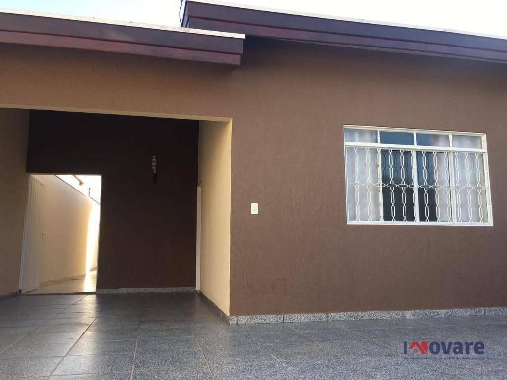 Casa à venda com 3 quartos, 160m² - Foto 1