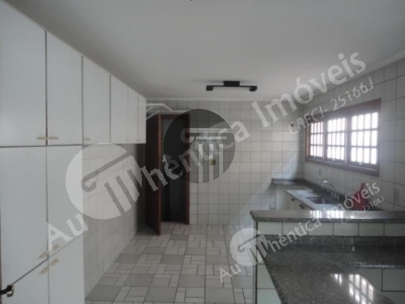 Sobrado para alugar com 4 quartos, 320m² - Foto 11